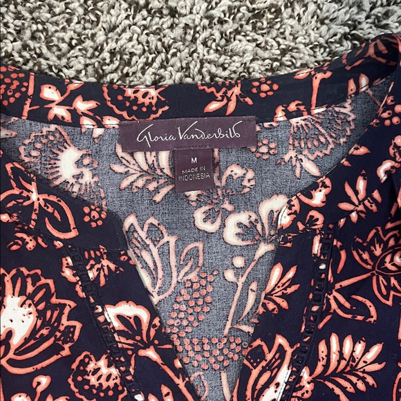 Gloria Vanderbilt Floral Tunic Top M Navy Coral Print, Eyelet Detail, 3/4 Sleeve - Picture 3 of 6